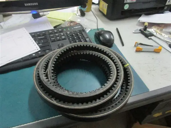 Photo of part 04120-22271 V-BELT