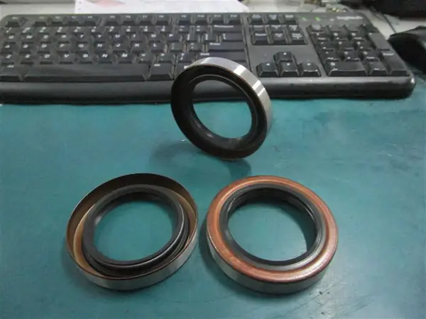 Photo of part 07012-10048 OIL SEAL