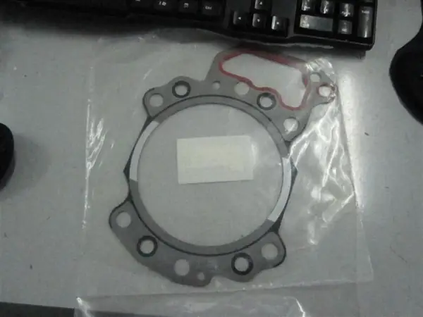 Photo of part 6150-17-1813 GASKET HEAD SET