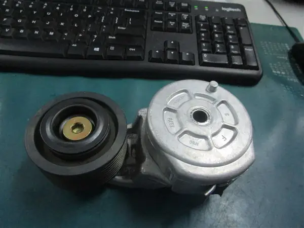 Photo of part 6742-01-5219 TENSIONER