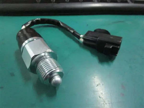Foto part 84220-E0120 SWITCH ASSY