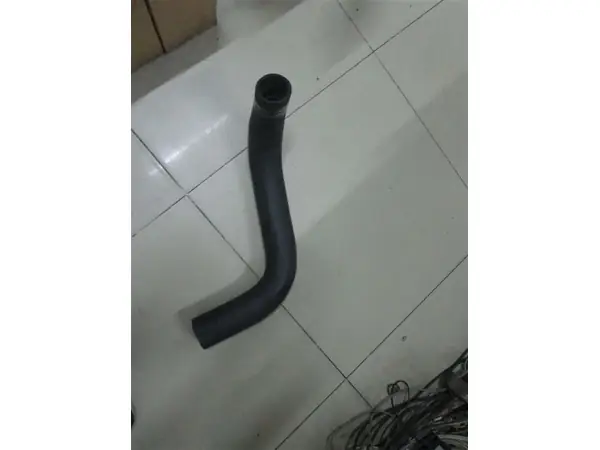 Foto part YN05P01046P1 HOSE RADIATOR UP